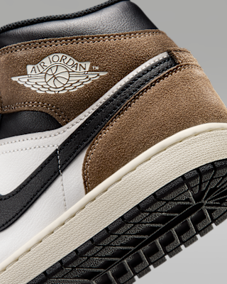 Air Jordan 1 Mid Men's Shoes. Nike SG